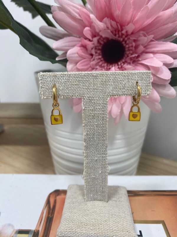 Pendientes Candado